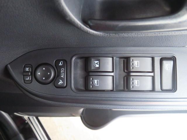 タント X   純正10型ナビ バックカメラ ETC 1年間無料保証 ブルートゥース アイドリングストップ 地デジ USB接続 LEDライト 電動パーキングブレーキ 助手席側パワースライドドア コーナーセンサー 運転席・助手席シートヒーター キーフリー 前後ドラレコ(14枚目)