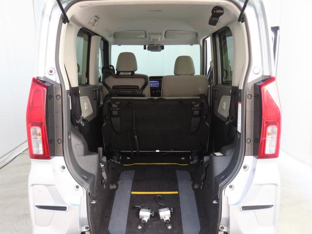 タント Ｘ　スローパー　　純正７型ナビ　バックカメラ　１年間無料保証　ブルートゥース　スロープ　福祉車両　電動ミラー　ＵＳＢ接続　ＬＥＤライト　運転席・助手席シートヒーター　前後ドラレコ　キーフリー　助手席側パワースライドドア　コーナーセンサー　地デジ　オートエアコン（8枚目）