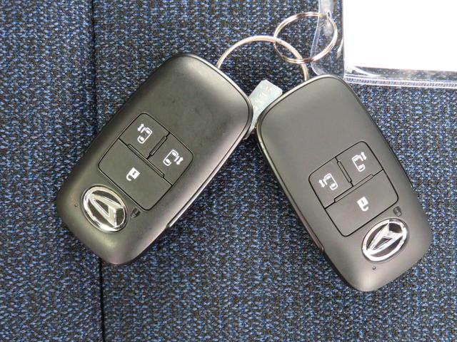 ムーヴキャンバス セオリーGターボ 電動パーキングブレーキ 1年間無料保証 衝突回避支援ブレーキ機能 LEDヘッドライト 電動格納ドアミラー パノラマカメラ 両側パワースライドドア コーナーセンサー 運転席・助手席シートヒーター キーフリー オートエアコン パワーウィンドウ(22枚目)