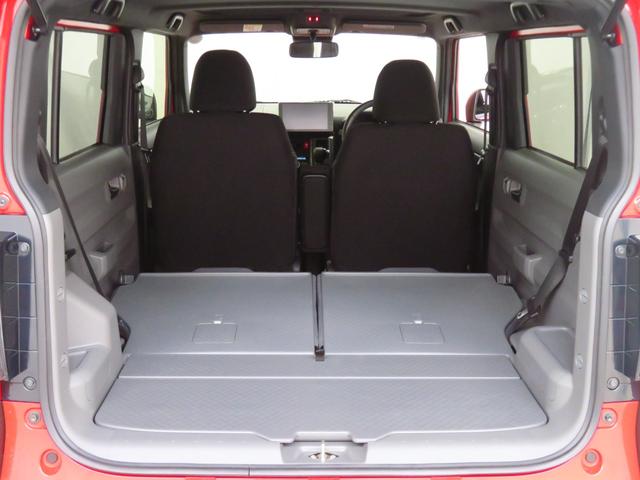 ２人乗車時のラゲッジルームです。