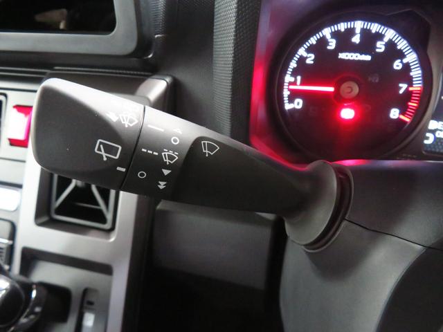 タフト Gターボ ダーククロムベンチャー キーフリー 1年間無料保証 車線逸脱警報装置 衝突回避支援ブレーキ 運転席・助手席シートヒーター 電動格納ドアミラー LEDヘッドライト ムーンルーフ Aストップ パノラマカメラ 電動パーキングブレーキ コーナーセンサー(17枚目)