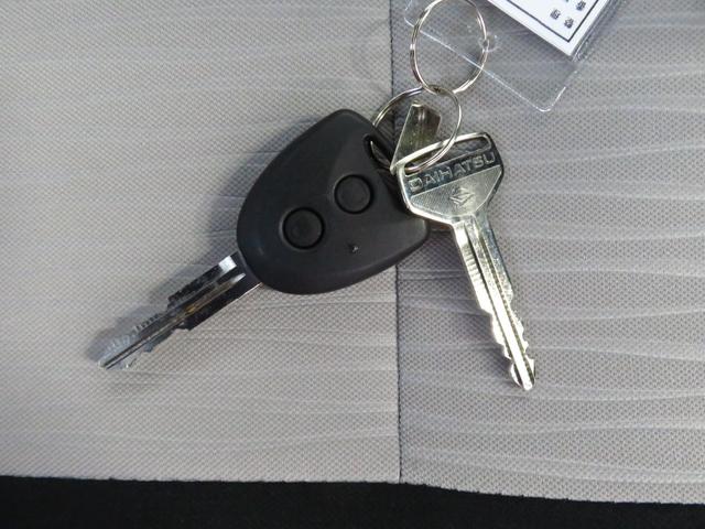 ミライース L SAIII マニュアルエアコン 1年間無料保証 元試乗車 アイドリングSTOP 1オーナ キ-レス Wエアバッグ レーンキープアシスト オートハイビーム ABS オートライト コーナーセンサー パワーウィンドウ レベリング(21枚目)