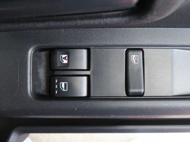 ハイゼットカーゴ ＤＸ　　　２ＷＤ　ＣＶＴ　キーレスエントリー　１年間無料保証　安全ボディ　展示車　エコアイドル　オートライト　記録簿　レーンアシスト　両席エアバッグ　ワンオーナー　ＡＢＳ　マニュアルエアコン　コーナーセンサー　パワーウィンドウ　レベリング　ＡＭ／ＦＭラジオ（21枚目）