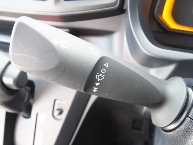 ミライース L SAIII マニュアルエアコン 1年間無料保証 元試乗車 リヤカメラ 1オーナ キ-レス Wエアバッグ レーンキープアシスト オートハイビーム ABS オートライト 衝突安全ボディ コーナーセンサー パワーウィンドウ アイドリングストップ(17枚目)