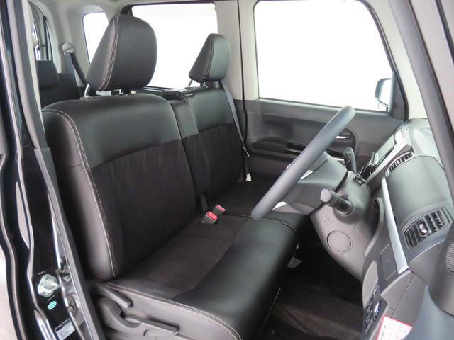 運転席シートリフター付です。自分に合わせたシートポジションに調整出来るので肩の力を抜いて運転できます。