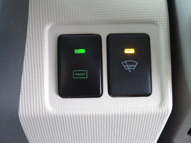 ムーヴキャンバス ＧメイクアップＶＳ　ＳＡＩＩＩ　純正７型ナビ　１年間無料保証　ブルートゥース　ＥＴＣ　衝突安全ボディ　電動格納ミラー　ＬＥＤライト　ＤＶＤ　フルセグ　運転席シートヒータ　パノラマカメラ　キーフリー　両側パワースライドドア　ＵＳＢ接続　後方３方プライベートフィルム（22枚目）