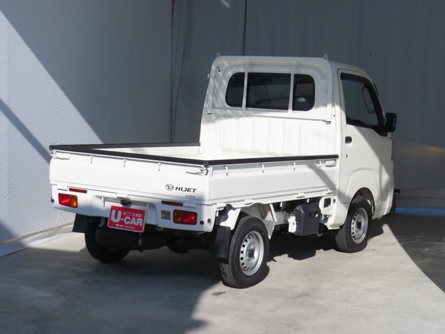 ハイゼットトラック スタンダード　　２ＷＤ　５ＭＴ　あゆみ板掛け　１年間無料保証　パワステ　マニュアルエアコン　運転席エアバック　衝突安全ボディ　ゲートプロテクター　レベリング　ＣＤ再生　ＡＭ／ＦＭラジオ　純正フロアマット（4枚目）