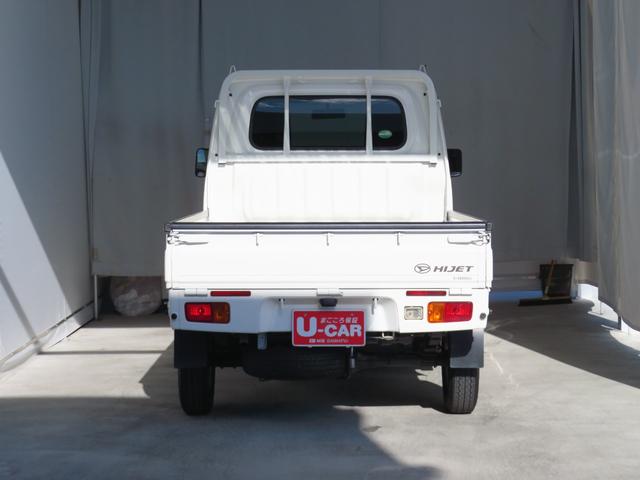 ハイゼットトラック スタンダード　　２ＷＤ　５ＭＴ　あゆみ板掛け　１年間無料保証　パワステ　マニュアルエアコン　運転席エアバック　衝突安全ボディ　ゲートプロテクター　レベリング　ＣＤ再生　ＡＭ／ＦＭラジオ　純正フロアマット（5枚目）