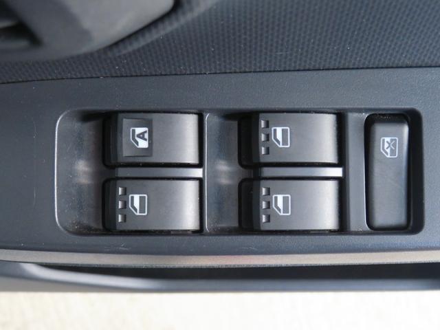 ミライース Ｌ　ＳＡＩＩＩ　　　　　　　純正ＣＤステレオ　１年間無料保証　アイドリングＳＴＯＰ　キ－レス　Ｗエアバッグ　レーンキープアシスト　オートハイビーム　ＡＢＳ　衝突安全ボディ　コーナーセンサー　オートエアコン　パワーウィンドウ　レベリング　純正フロアマット（15枚目）