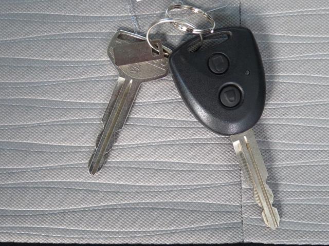 ミライース Ｌ　ＳＡＩＩＩ　　　　　　　純正ＣＤステレオ　１年間無料保証　アイドリングＳＴＯＰ　キ－レス　Ｗエアバッグ　レーンキープアシスト　オートハイビーム　ＡＢＳ　衝突安全ボディ　コーナーセンサー　オートエアコン　パワーウィンドウ　レベリング　純正フロアマット（16枚目）