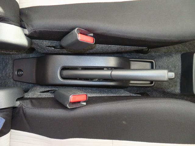 ミライース Ｘ　ＳＡＩＩＩ　　　　　　マニュアルエアコン　１年間無料保証　盗難防止アラーム　試乗車ＵＰ　衝突回避支援ブレーキ機能　コーナーセンサー　電格ミラ　レーンキープアシスト　安全ボディ　運転席助手席エアバック　点検記録簿付　１オーナー　ＬＥＤライト　キーレスキー（10枚目）