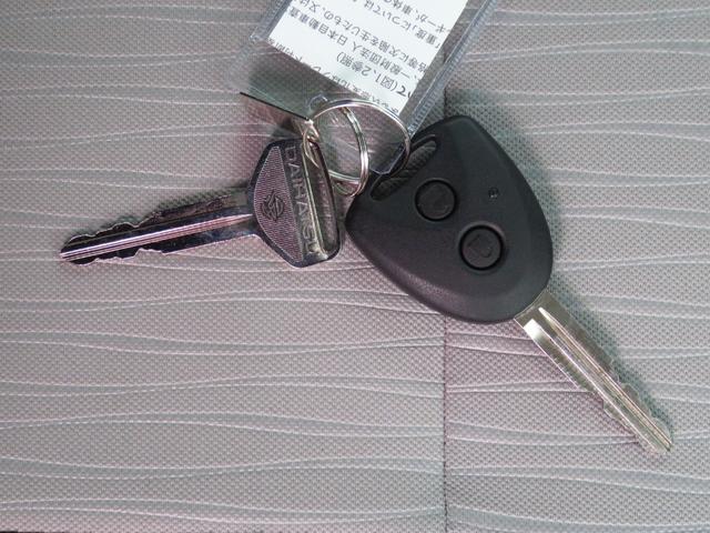 ミライース Ｘ　ＳＡＩＩＩ　　　　　　マニュアルエアコン　１年間無料保証　盗難防止アラーム　試乗車ＵＰ　衝突回避支援ブレーキ機能　コーナーセンサー　電格ミラ　レーンキープアシスト　安全ボディ　運転席助手席エアバック　点検記録簿付　１オーナー　ＬＥＤライト　キーレスキー（16枚目）