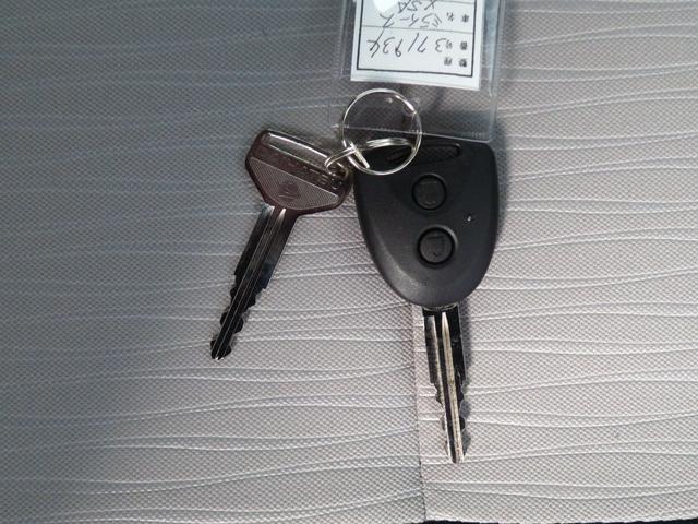 ミライース Ｘ　ＳＡＩＩＩ　　　　　マニュアルエアコン　１年間無料保証　盗難防止アラーム　試乗車ＵＰ　衝突回避支援ブレーキ機能　コーナーセンサー　電格ミラ　レーンキープアシスト　運転席助手席エアバック　点検記録簿付　１オーナー　ＬＥＤライト　キーレスキー　パワーウィンドウ（16枚目）