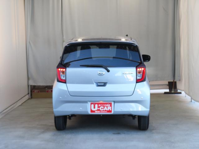 ミライース Ｘ　ＳＡＩＩＩ　　　　　　マニュアルエアコン　１年間無料保証　盗難防止アラーム　試乗車ＵＰ　衝突回避支援ブレーキ機能　コーナーセンサー　電格ミラ　レーンキープアシスト　　　点検記録簿付　１オーナー　ＬＥＤライト　キーレスキー　パワーウィンドウ　純正フロアマット（5枚目）