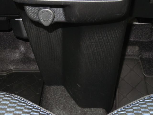 タント カスタムＲＳ　　　　　電動パーキングブレーキ　１年間無料保証　２０２６初売り１／４〜　両側パワスライドドア　レーンキープＡ　ＩＳＴＯＰ　元試乗車　ターボ　ＬＥＤライト　１オーナー　バックカメラ　運転席・助手席シートヒーター　コーナーセンサー　オートエアコン（18枚目）