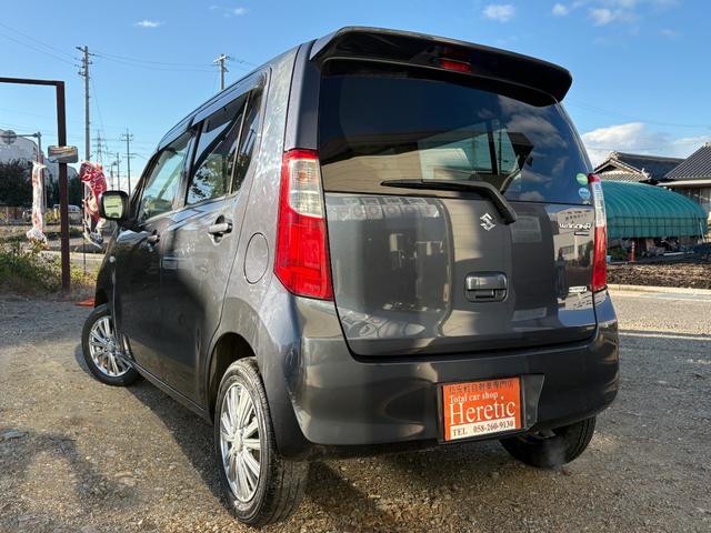 ワゴンR FX 1年保証 レーダーブレーキ アイドリングストップ 社外14インチアルミホイール オートエアコン ベンチシート タイミングチェーン インパネAT キーレス 電格ミラー ABS 新品バッテリー(3枚目)