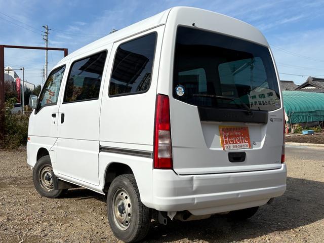 サンバーバン トランスポーター　グレードアップパッケージ　１年保証　両側スライドドア　パワーステアリング　エアコン　キーレス　インパネＡＴ　集中ドアロック　新品バッテリー　ＡＭラジオ　運転席エアバック　取扱説明書　記録簿（3枚目）