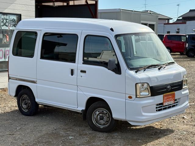 サンバーバン トランスポーター　グレードアップパッケージ　１年保証　両側スライドドア　パワーステアリング　エアコン　キーレス　インパネＡＴ　集中ドアロック　新品バッテリー　ＡＭラジオ　運転席エアバック　取扱説明書　記録簿（4枚目）