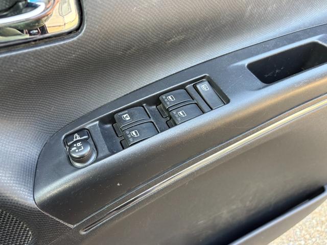 タントエグゼ カスタムG 1年保証 社外ワンセグSDナビ バックカメラ USB入力 純正14インチアルミホイール オートエアコン 新品バッテリー タイミングチェーン キーレス オーバーヘッドコンソール HIDヘッドライト(17枚目)