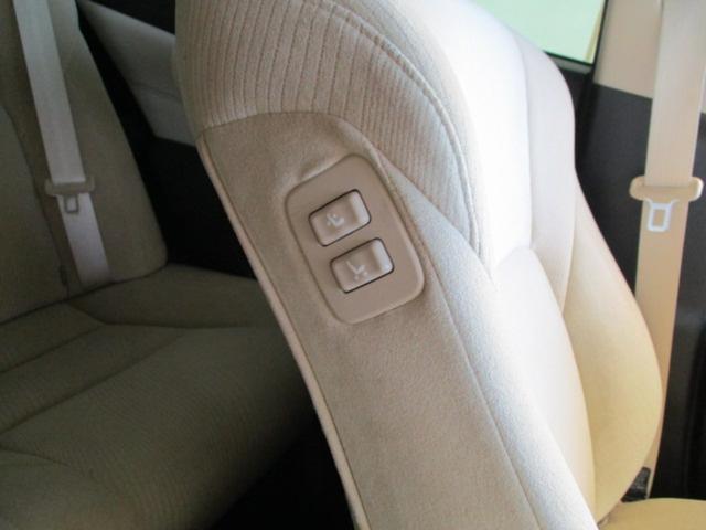 �֗��ȉ^�]�Ȃ��珕��ȑ��̃V�[�g�𓮂����܂�