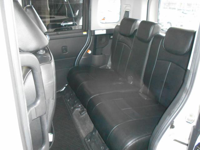 タンク カスタムＧ－Ｔ　１オーナー　禁煙車　社外９インチメモリーナビ　ＣＤ・ＤＶＤ再生　フルセグＴＶ　Ｂｌｕｅｔｏｏｔｈ接続　バックカメラ　インテリキー（スペア有）　両側パワースライドドア　ＥＴＣ　スマートアシスト　純正ＡＷ（15枚目）