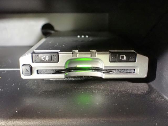 マークＸ プレミアム　純正ＳＤナビ　ＣＤ・ＤＶＤ再生　フルセグＴＶ　Ｂｌｕｅｔｏｏｔｈ接続　バックカメラ　インテリキー　ＥＴＣ　ＨＩＤ　クルーズコントロール　パワーシート　シートヒーター　純正ＡＷ　タイミングチェーン（12枚目）