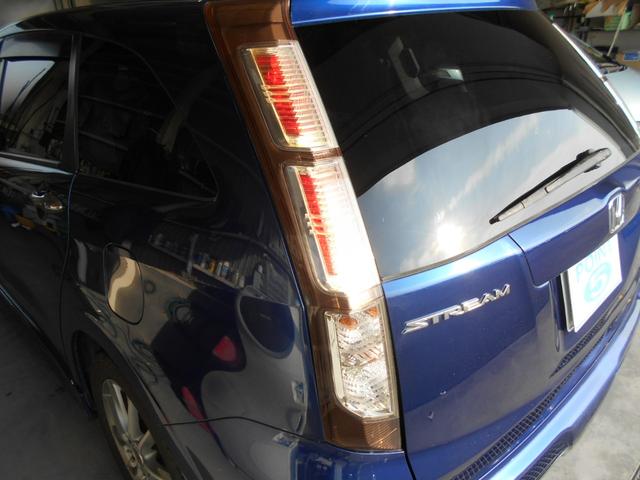 ストリーム RST 純正HDDナビ CD・DVD再生 ワンセグTV 音楽録音 バックカメラ キーレス HID パドルシフト ETC 純正17インチAW タイミングチェーン 自店買取車(17枚目)