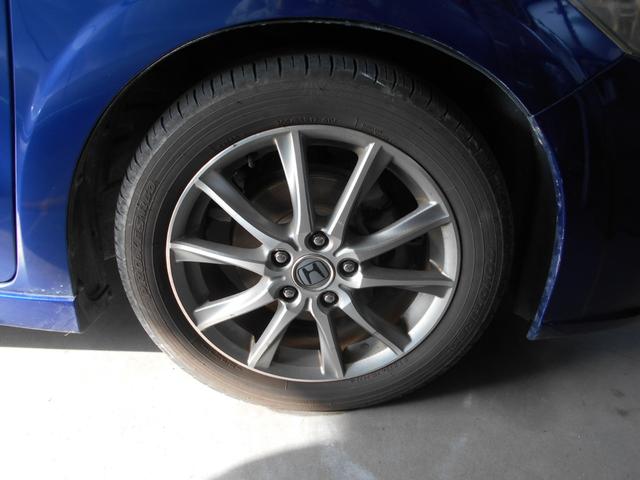 ストリーム RST 純正HDDナビ CD・DVD再生 ワンセグTV 音楽録音 バックカメラ キーレス HID パドルシフト ETC 純正17インチAW タイミングチェーン 自店買取車(25枚目)