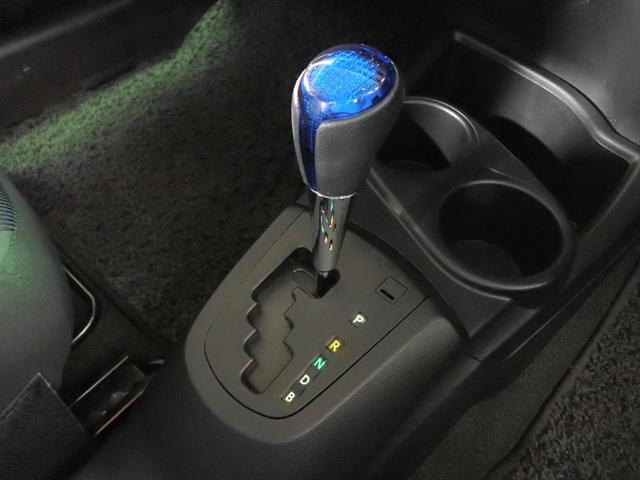 アクア Ｓ　１オーナー　禁煙車　社外ＳＤナビ　ＣＤ・ＤＶＤ再生　フルセグＴＶ　Ｂｌｕｅｔｏｏｔｈ接続　バックカメラ　インテリキー（スペア有）　ＥＴＣ　シートヒーター　トヨタセーフティーセンス　タイミングチェーン（6枚目）