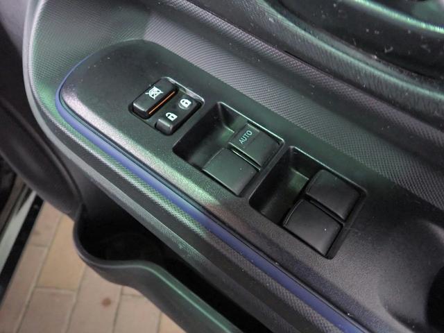 アクア Ｓ　１オーナー　禁煙車　社外ＳＤナビ　ＣＤ・ＤＶＤ再生　フルセグＴＶ　Ｂｌｕｅｔｏｏｔｈ接続　バックカメラ　インテリキー（スペア有）　ＥＴＣ　シートヒーター　トヨタセーフティーセンス　タイミングチェーン（9枚目）