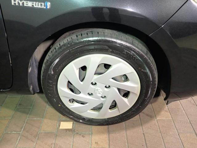 アクア Ｓ　１オーナー　禁煙車　社外ＳＤナビ　ＣＤ・ＤＶＤ再生　フルセグＴＶ　Ｂｌｕｅｔｏｏｔｈ接続　バックカメラ　インテリキー（スペア有）　ＥＴＣ　シートヒーター　トヨタセーフティーセンス　タイミングチェーン（23枚目）