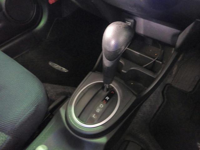 フィットハイブリッド ベースグレード 1オーナー 禁煙車 社外SDナビ CD・DVD再生 フルセグTV Bluetooth接続 キーレス(スペア有) ドライブレコーダー ETC クルーズコントロール 社外15インチAW タイミングチェーン(5枚目)