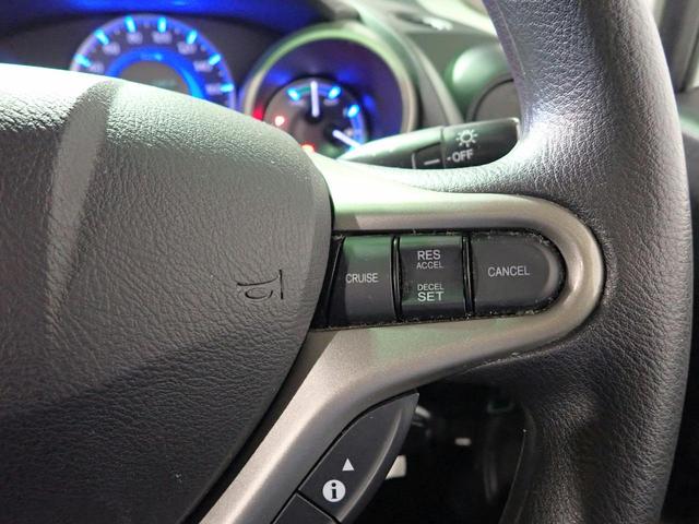 フィットハイブリッド ベースグレード 1オーナー 禁煙車 社外SDナビ CD・DVD再生 フルセグTV Bluetooth接続 キーレス(スペア有) ドライブレコーダー ETC クルーズコントロール 社外15インチAW タイミングチェーン(11枚目)