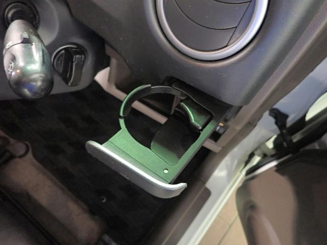 モコ E ショコラティエ 禁煙車 純正CDオーディオ インテリキー オートライト ベンチシート 両席エアバック タイミングチェーン(9枚目)