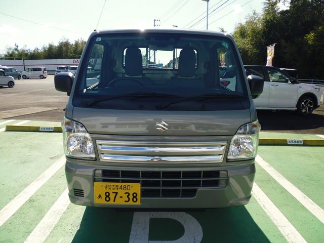 キャリイトラック ＫＣエアコン・パワステ　５ＭＴ車　パワーウィンドウ　スズキセーフティサポート　コーナーセンサー　キーレスエントリー　オートライト　純正ラジオ　元試乗車（2枚目）