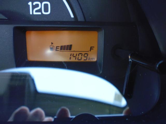 キャリイトラック ＫＣエアコン・パワステ　５ＭＴ車　パワーウィンドウ　スズキセーフティサポート　コーナーセンサー　キーレスエントリー　オートライト　純正ラジオ　元試乗車（13枚目）