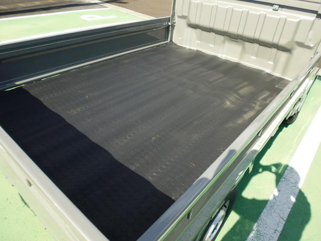 キャリイトラック ＫＣエアコン・パワステ　５ＭＴ車　パワーウィンドウ　スズキセーフティサポート　コーナーセンサー　キーレスエントリー　オートライト　純正ラジオ　元試乗車（24枚目）