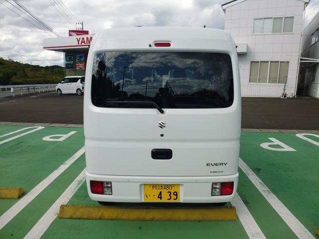 エブリイ ＰＡリミテッド　スズキセーフティサポート　コーナーセンサー　エアコン　パワステ　パワーウィンドウ　キーレスエントリー　純正ラジオ　元試乗車（6枚目）
