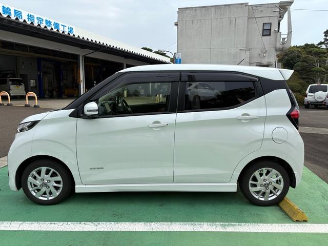 デイズ ハイウェイスター　Ｘ　Ｓハイブリッド　純正ナビ　フルセグＴＶ　アラウンドビューモニター　ＣＤ／ＤＶＤ再生　Ｂｌｕｅｔｏｏｔｈ　ＬＥＤヘッドランプ　ドライブレコーダー　ＥＴＣ　スマートキー＆プッシュスタート（8枚目）