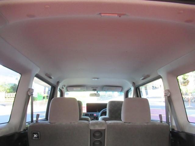 創業67年の実績!R260沿いのピンクの看板とショールームが目印!!全天候型屋内展示場! 当店でご購入のお車の、車検&法定点検時のオイル交換は一生無料!!