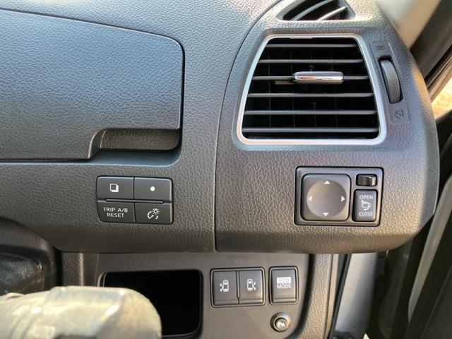 セレナ ハイウェイスター　Ｓ－ハイブリッド　Ｖセレクション　パノラミックルーフ　エアロ　純正ナビＴＶ　ＤＶＤ再生　フリップダウンモニター　ＥＴＣ　両側パワースライドドア　コーナーセンサー　社外アルミ　８人乗り　バックカメラ　バッテリー新品（24枚目）