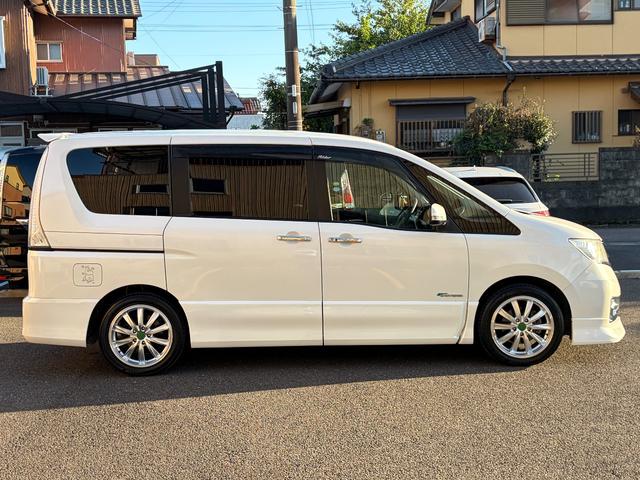セレナ ライダー S-ハイブリッド 禁煙車 社外ナビTV Bモニター ETC ドラレコ 左右パワースライドドア LEDライト 純正エアロ 社外アルミホイール(5枚目)