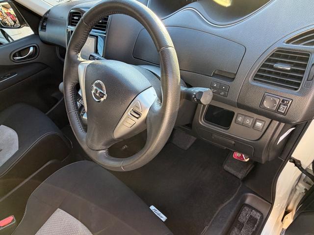 セレナ ライダー S-ハイブリッド 禁煙車 社外ナビTV Bモニター ETC ドラレコ 左右パワースライドドア LEDライト 純正エアロ 社外アルミホイール(19枚目)