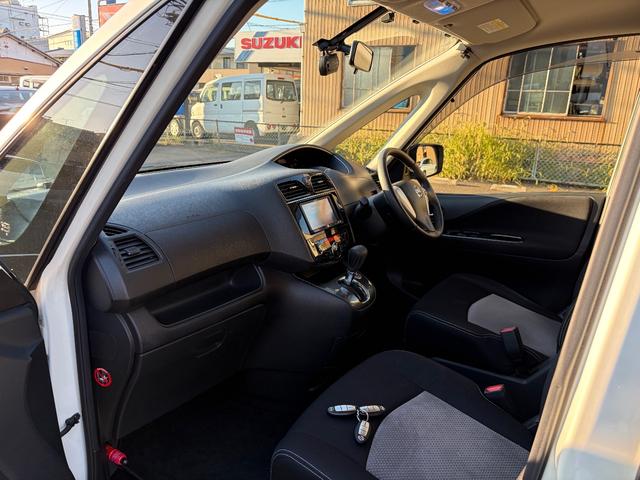 セレナ ライダー S-ハイブリッド 禁煙車 社外ナビTV Bモニター ETC ドラレコ 左右パワースライドドア LEDライト 純正エアロ 社外アルミホイール(34枚目)