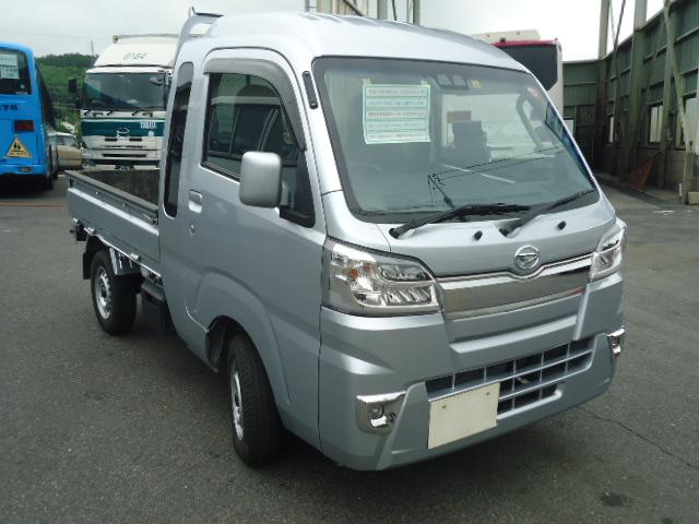 ハイゼットトラック ジャンボSAIIIt LEDヘッドライト 2DINオーディオ ETC フォグランプ キーレス パワーウィンドゥ スマートアシスト 5速マニュアル 4WD(3枚目)