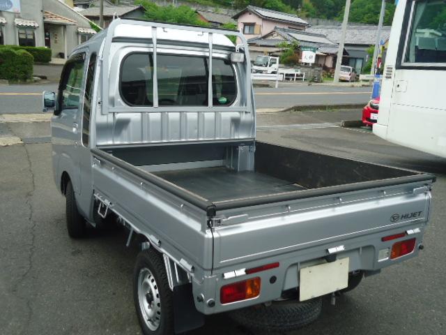 ハイゼットトラック ジャンボSAIIIt LEDヘッドライト 2DINオーディオ ETC フォグランプ キーレス パワーウィンドゥ スマートアシスト 5速マニュアル 4WD(11枚目)