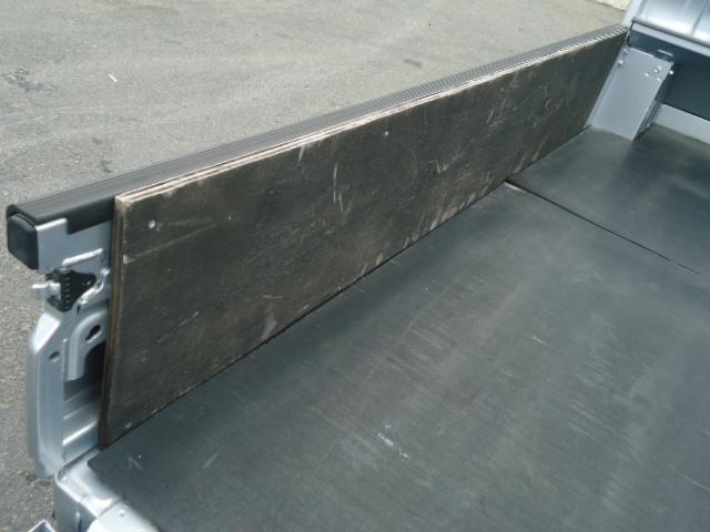 ハイゼットトラック ジャンボSAIIIt LEDヘッドライト 2DINオーディオ ETC フォグランプ キーレス パワーウィンドゥ スマートアシスト 5速マニュアル 4WD(15枚目)