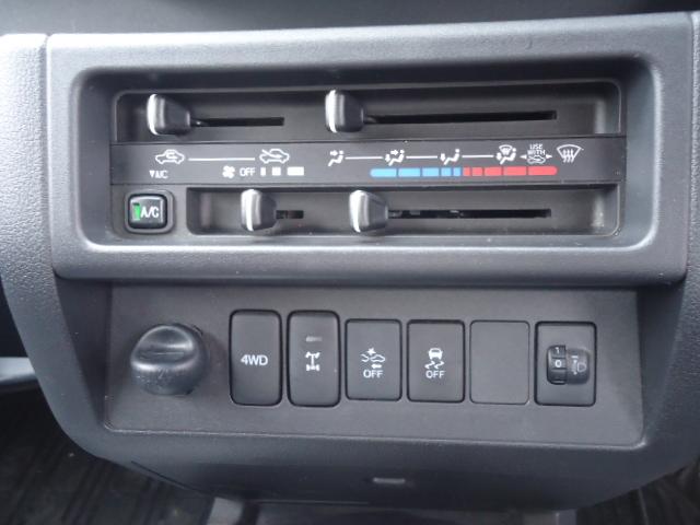 ハイゼットトラック ジャンボSAIIIt LEDヘッドライト 2DINオーディオ ETC フォグランプ キーレス パワーウィンドゥ スマートアシスト 5速マニュアル 4WD(30枚目)