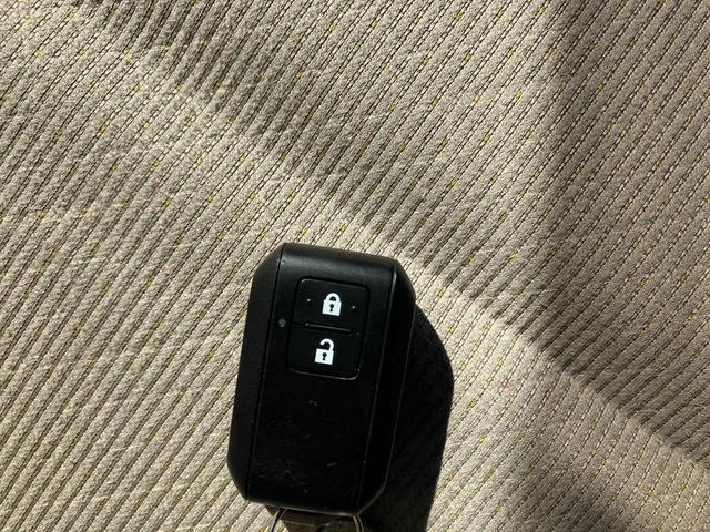 ワゴンＲ ハイブリッドＦＸ　セーフティＰ　純正ナビ　フルセグ　Ｂｌｕｅｔｏｏｔｈ　ワンオーナー　ｉストップ　誤発進抑制装置　スマキー　横滑り防止装置付　ＰＳ　イモビライザー　フルフラットシート　前席シートヒーター　オートエアコン（14枚目）