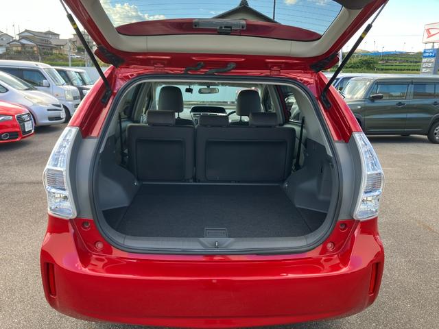 プリウスアルファ G 純正ナビ フルセグ バックカメラ HID ETC 盗難防止装置 衝突安全ボディ エアバッグ ABS オートクルーズコントロール フルオートエアコン サイドSRS(17枚目)